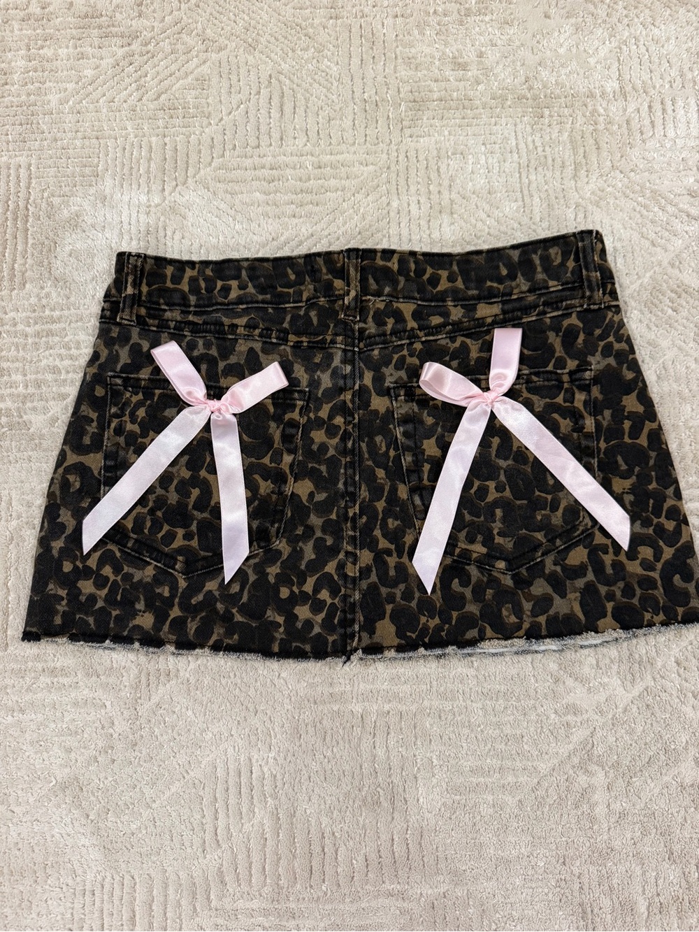 Ashley Mason Leopard Denim Mini Skirt with Pink Ribbon Bows Y2K Size 26